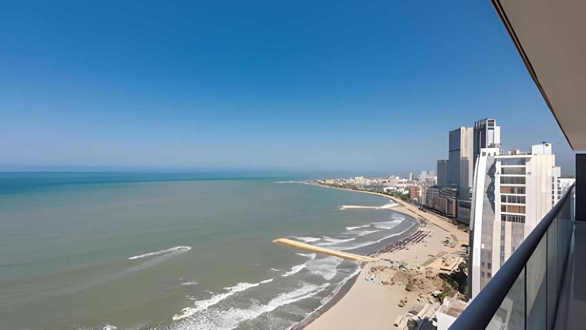 Awesome Oceanfront “morros City” 29th Floor 2r/3br Apartment *
