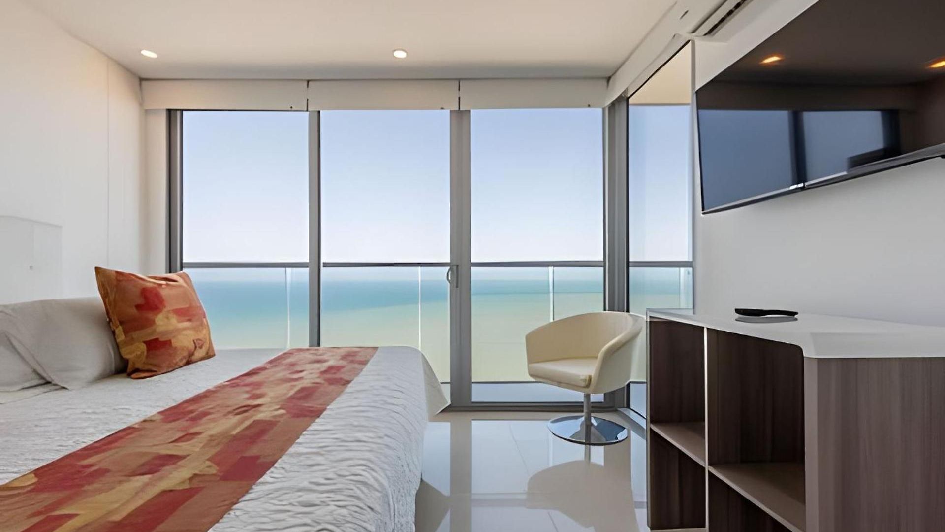 Awesome Oceanfront “morros City” 29th Floor 2r/3br Cartagena
