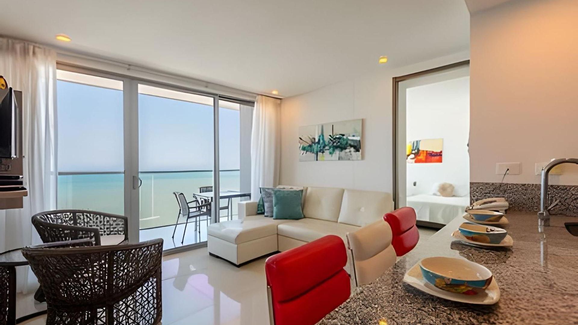 Awesome Oceanfront “morros City” 29th Floor 2r/3br Apartment Cartagena