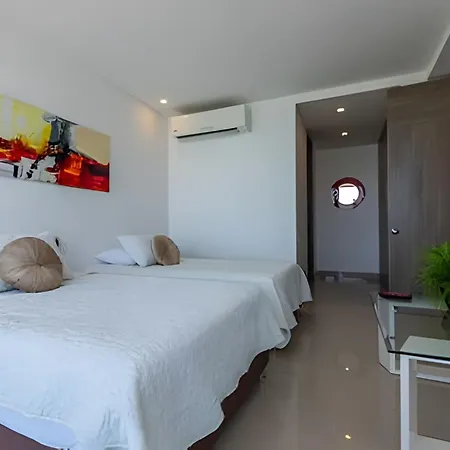 Awesome Oceanfront “morros City” 29th Floor 2r/3br Apartment