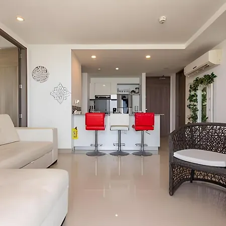 Awesome Oceanfront “morros City” 29th Floor 2r/3br Apartment *